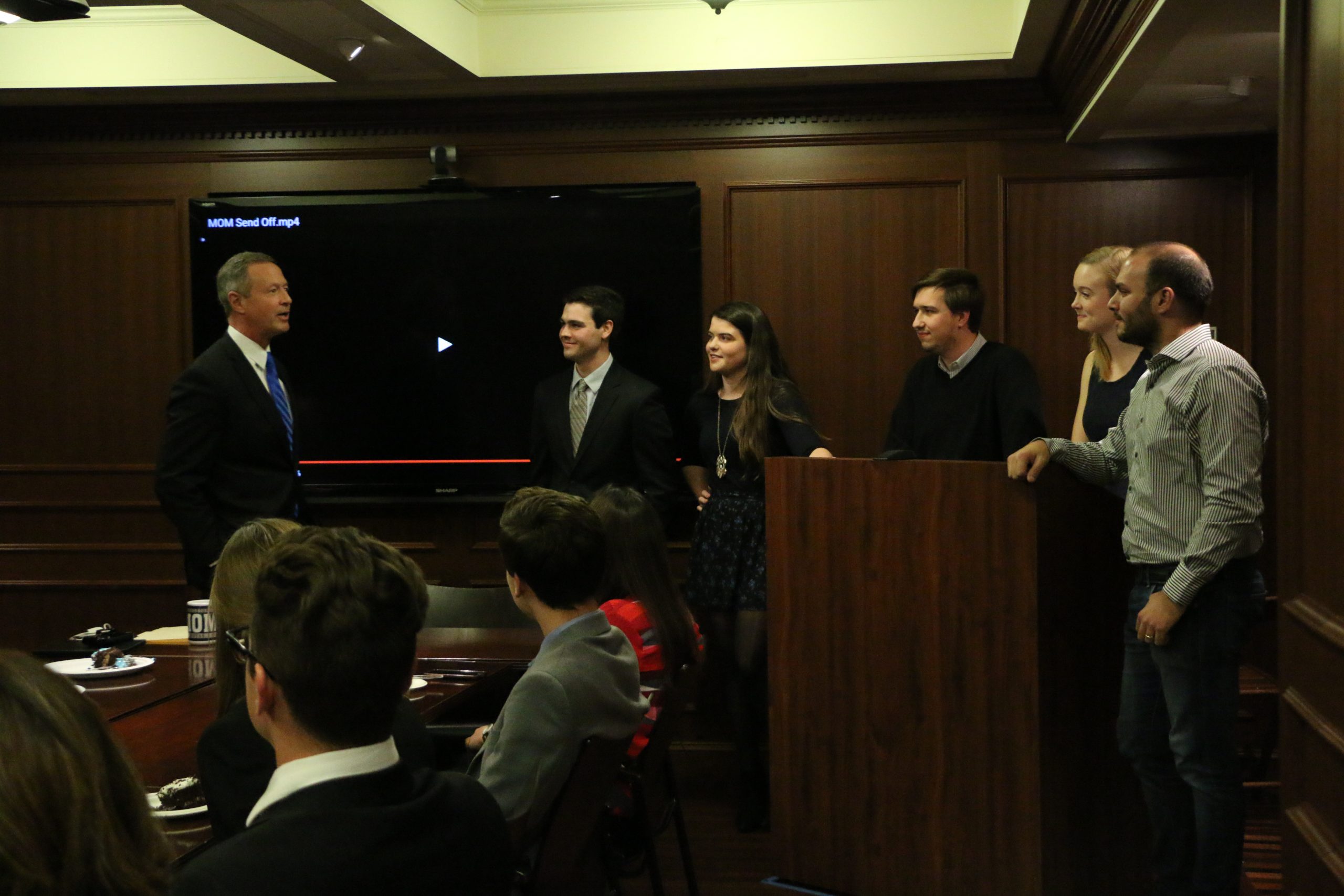 Fall '16 Fellow Martin O'Malley speaking to his student strategy team at the Fellows' farewell.